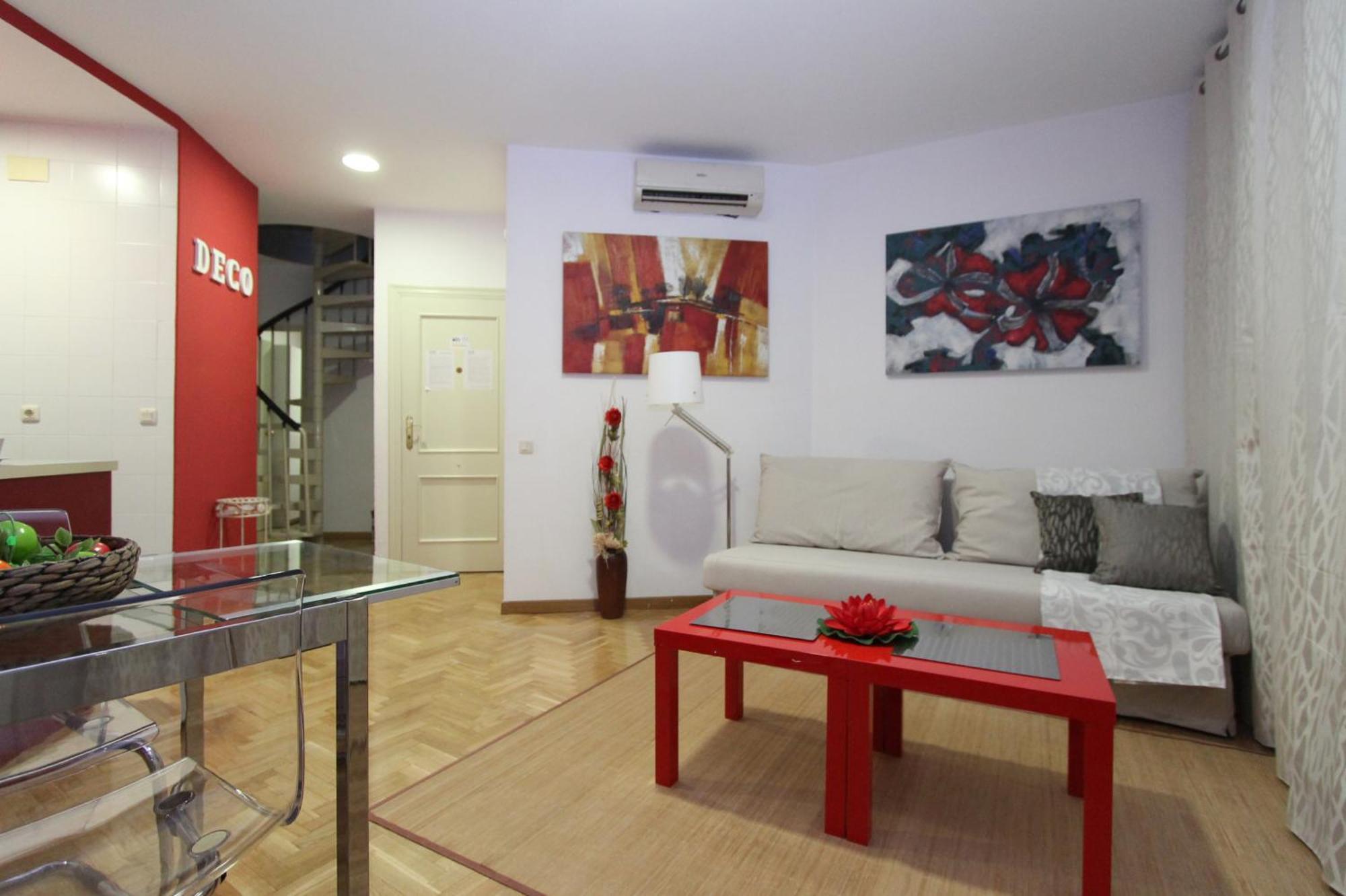Apartamentos Goyescas Deco مدريد الغرفة الصورة