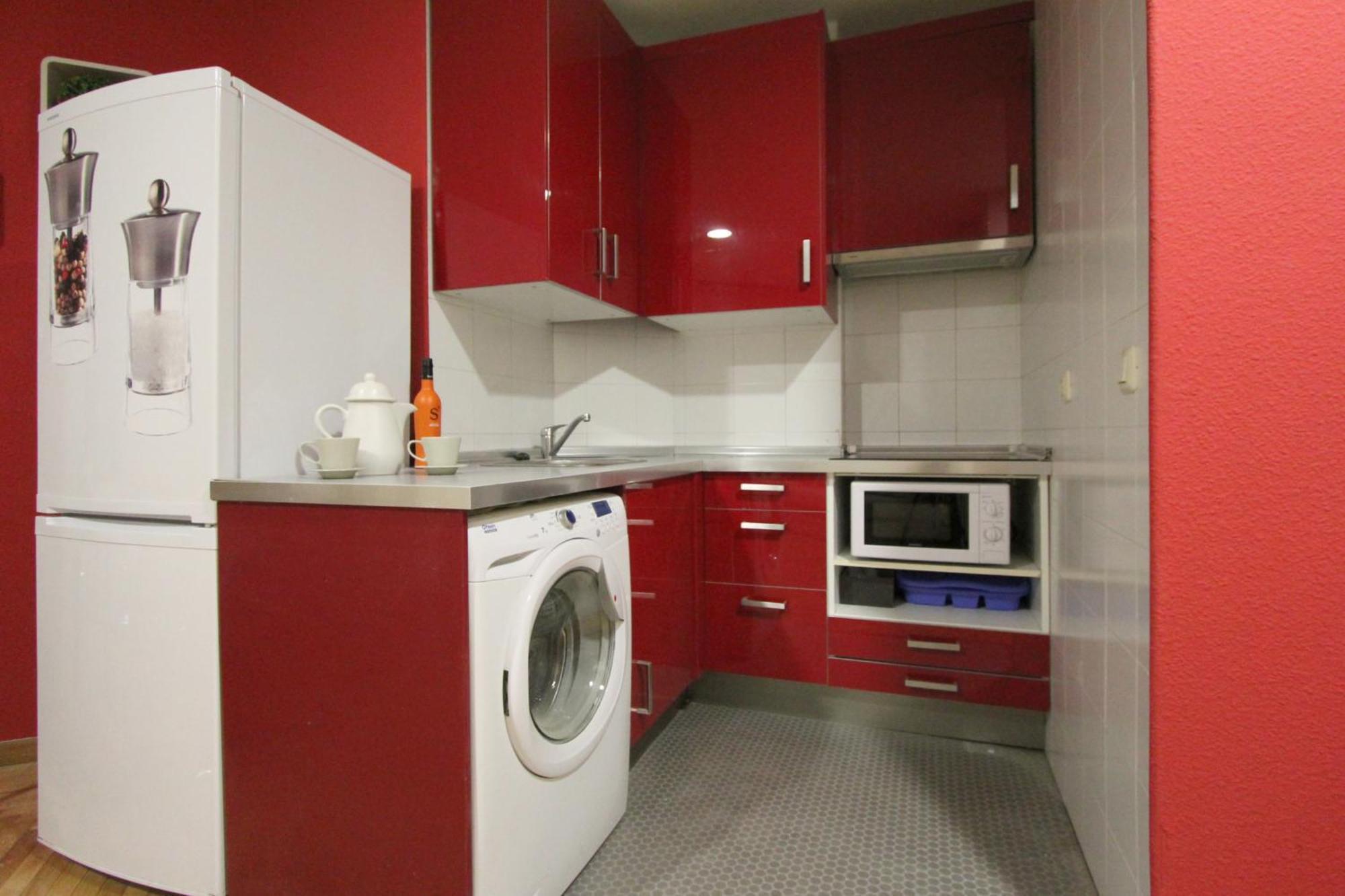 Apartamentos Goyescas Deco مدريد الغرفة الصورة