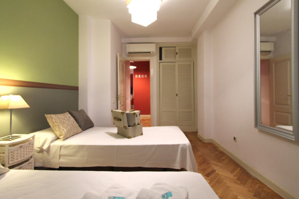 Apartamentos Goyescas Deco مدريد المظهر الخارجي الصورة
